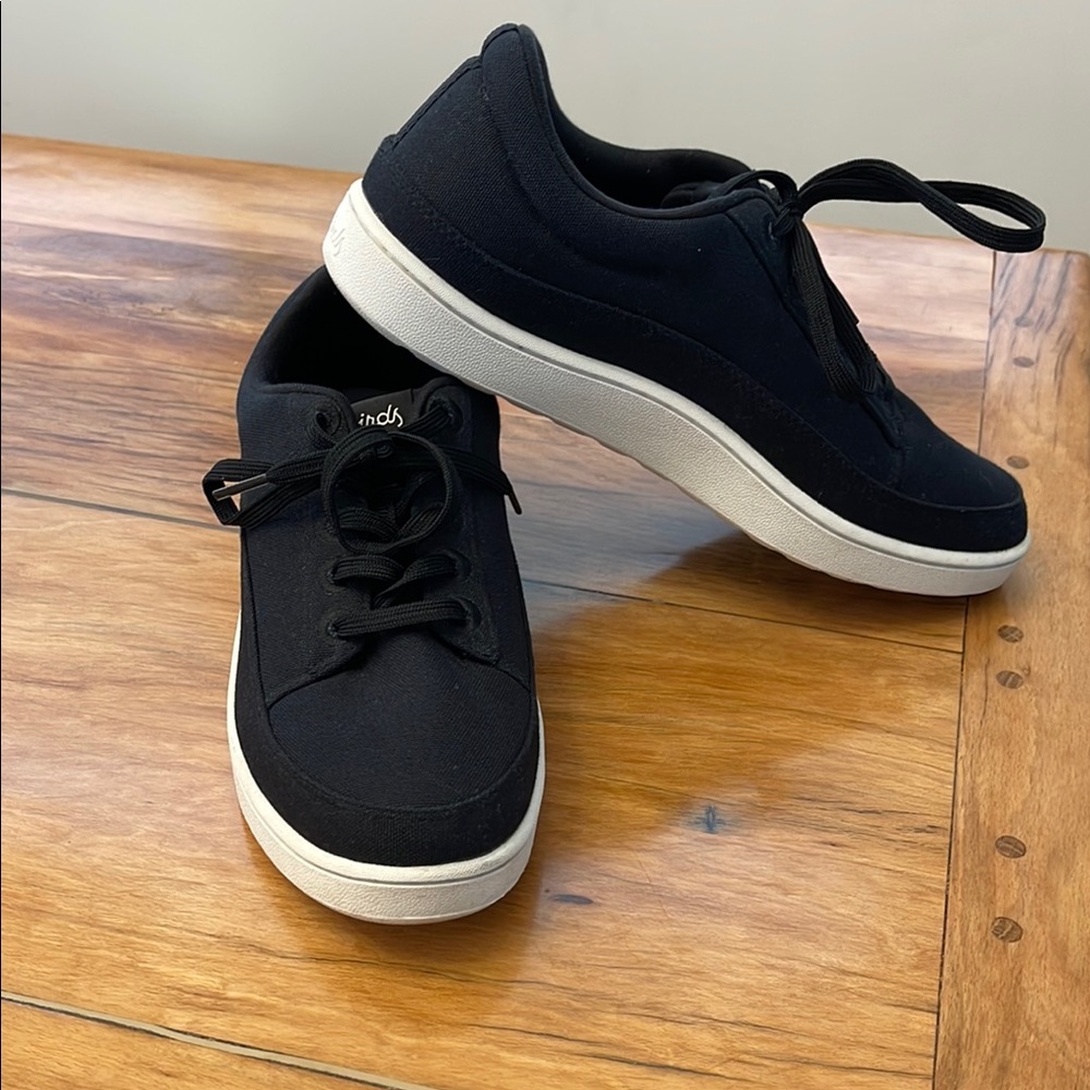 Women’s Allbirds Pacer Sneaker